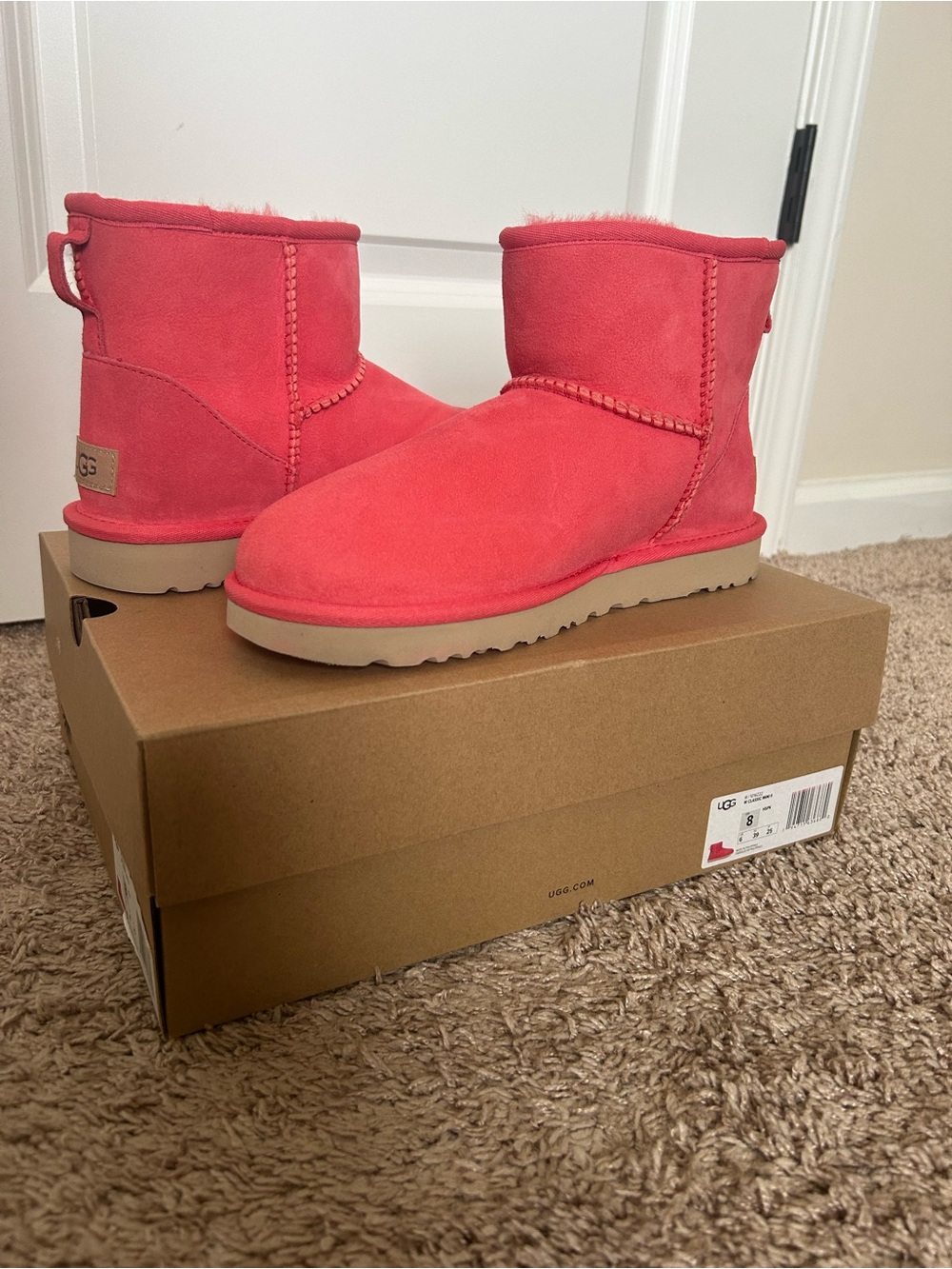 UGG Classic Mini II Boot in Hibiscus Pink